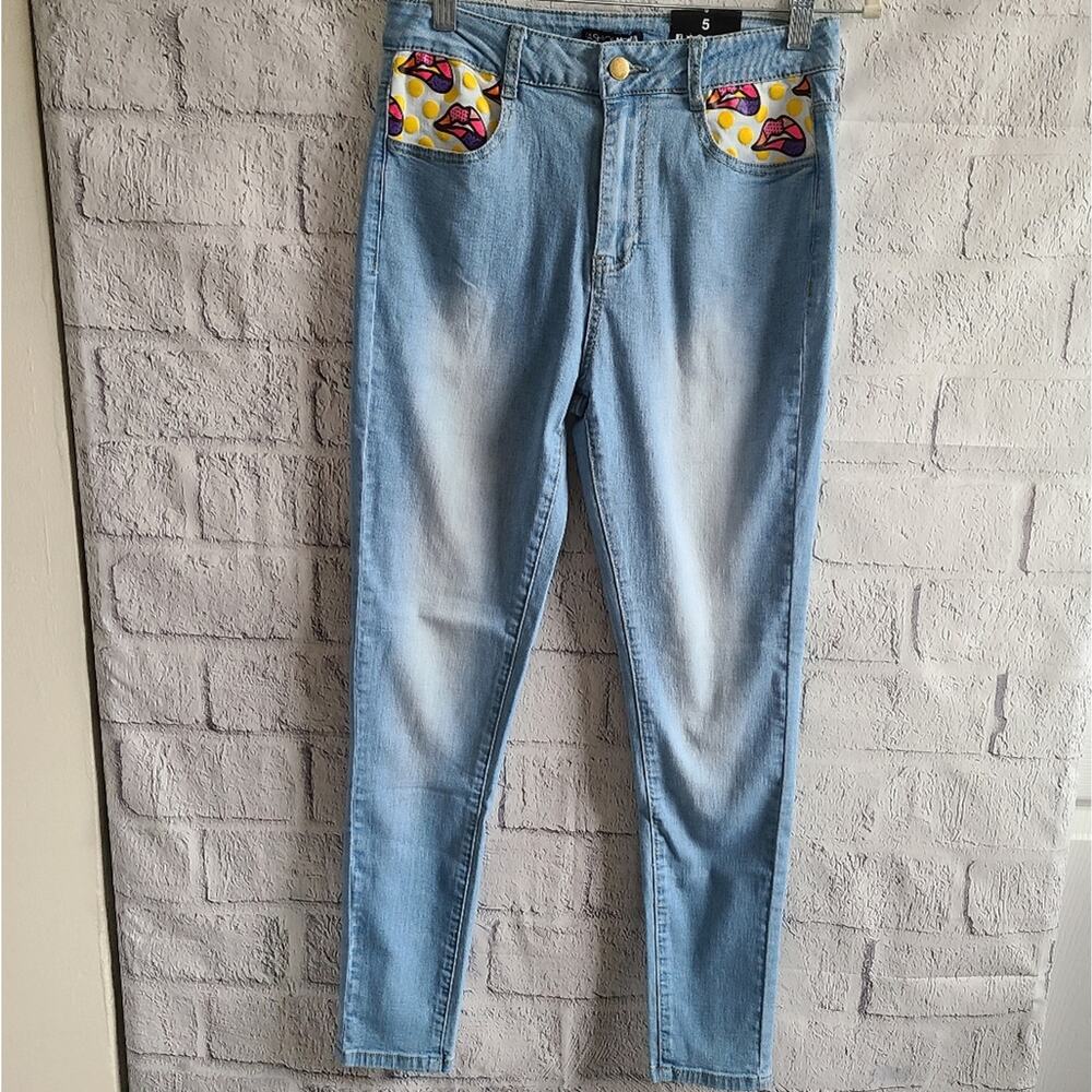Fashion Nova Bite Me High Waisted Light Wash Skinny‎ Jeans NWT Size 5
